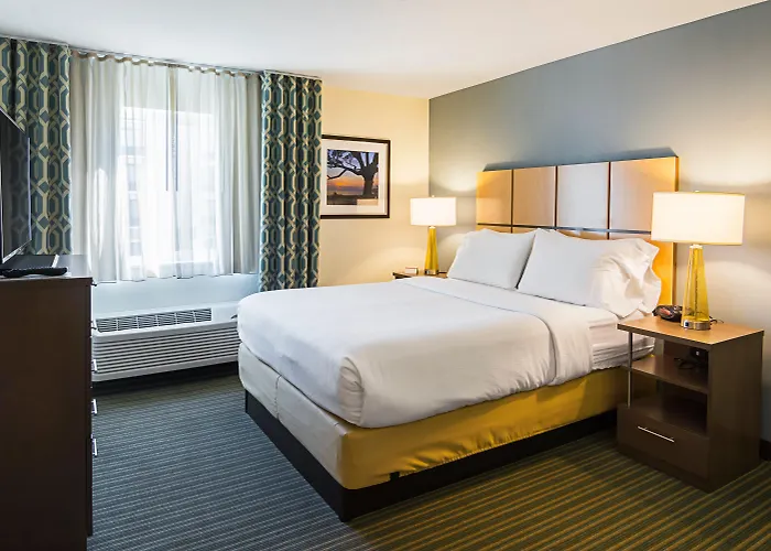 Candlewood Suites - Pensacola - University Area By Ihg