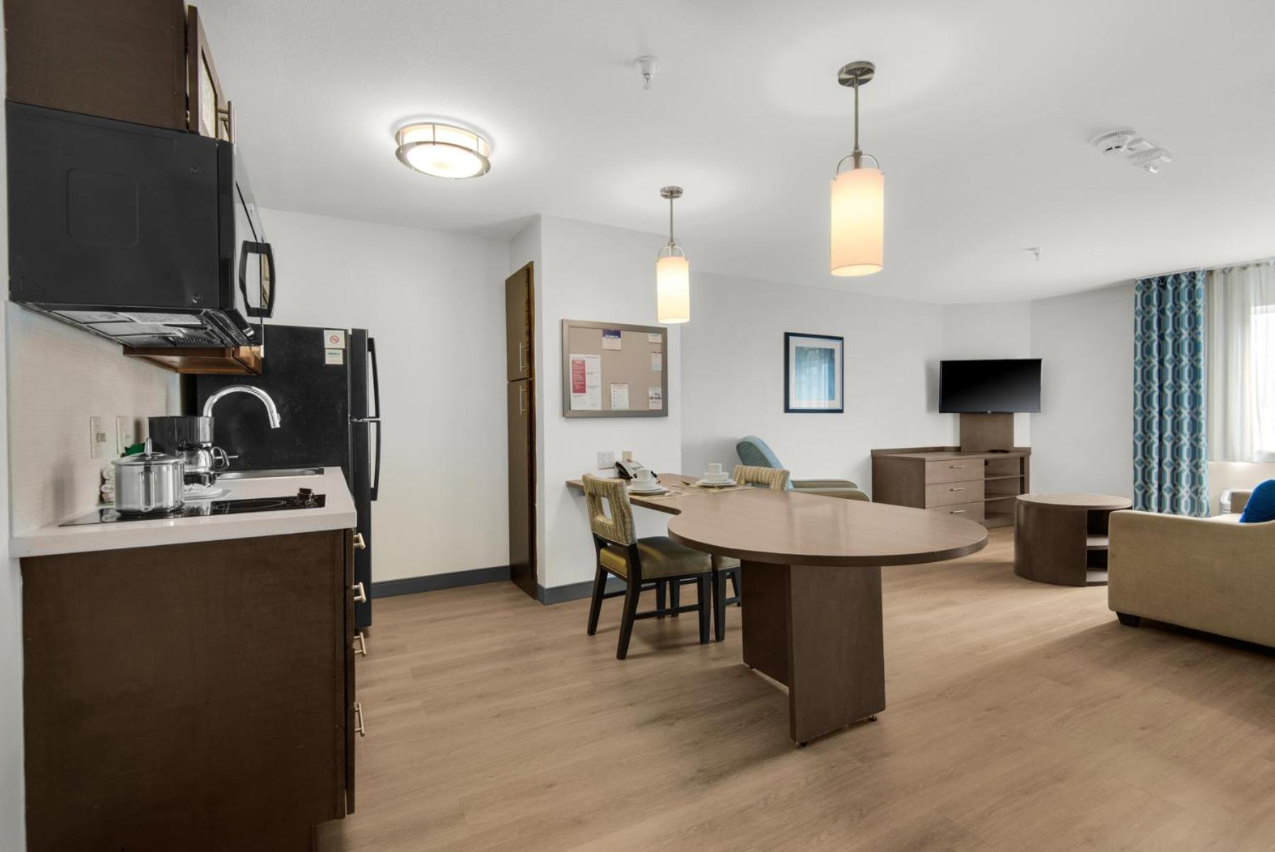 Hotel Candlewood Suites - Pensacola - University Area By Ihg