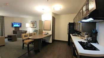 Candlewood Suites - Pensacola - University Area By Ihg Hotel