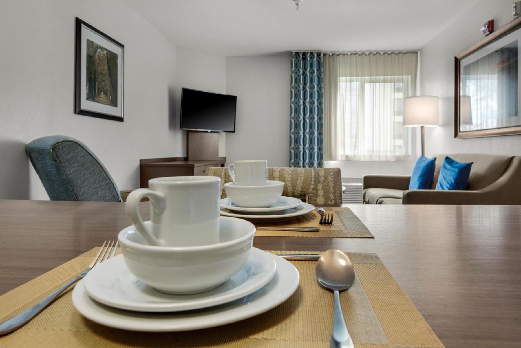 Candlewood Suites - Pensacola - University Area By Ihg Hotel 3*