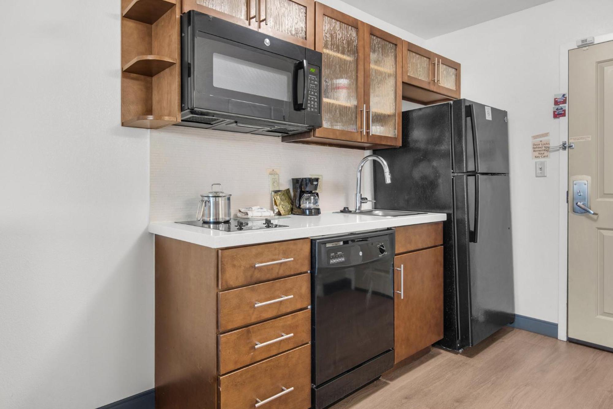 Candlewood Suites - Pensacola - University Area By Ihg Hotel