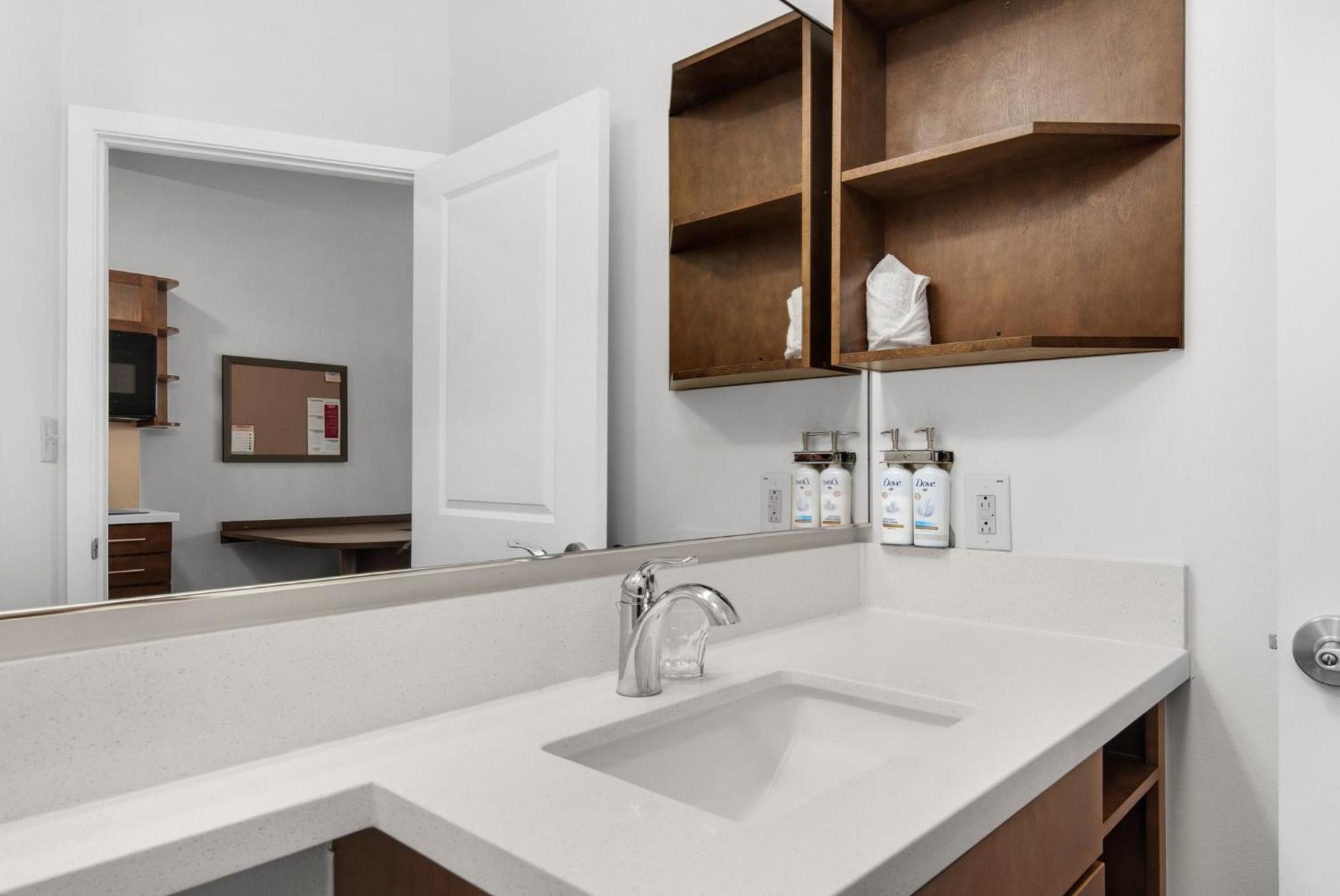 Candlewood Suites - Pensacola - University Area By Ihg Hotel